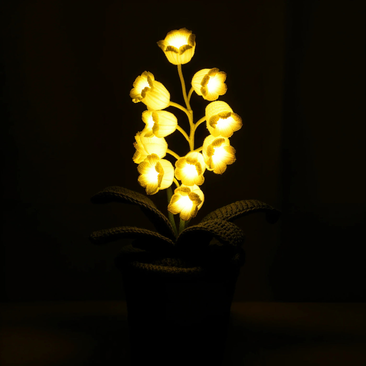 Glow Lily Crochet Lamp 5