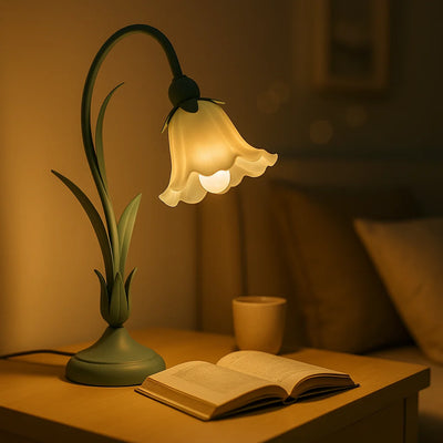 Serene Floral Lamp 3